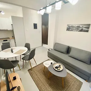 Daire Antigonidon Square Selanik