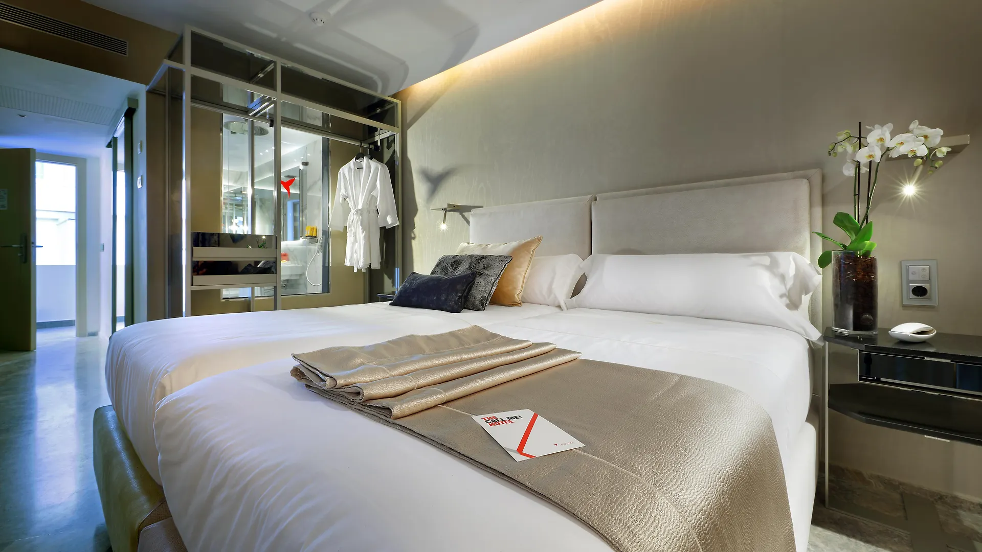The Unexpected Ibiza Hotel - Ushuaia Club Entrance Included (Adults Only)  Playa d'en Bossa